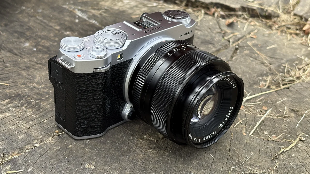 Fujifilm annuncia la X-M5: le nostre prime impressioni thumbnail