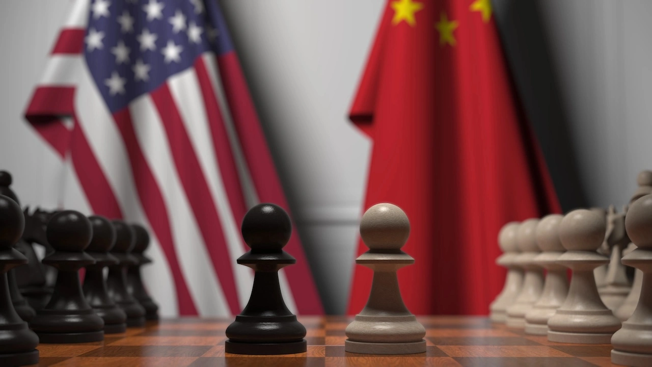 USA vs Cina: la proposta di un nuovo ban, questa volta contro i software per auto thumbnail