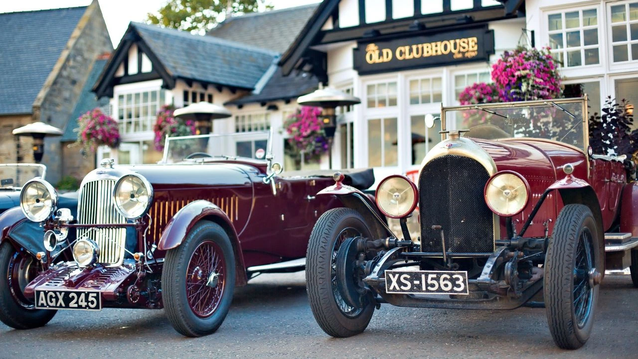 Bentley riproduce la storica Speed Six del 1930: ce ne saranno solo 12 nel mondo thumbnail