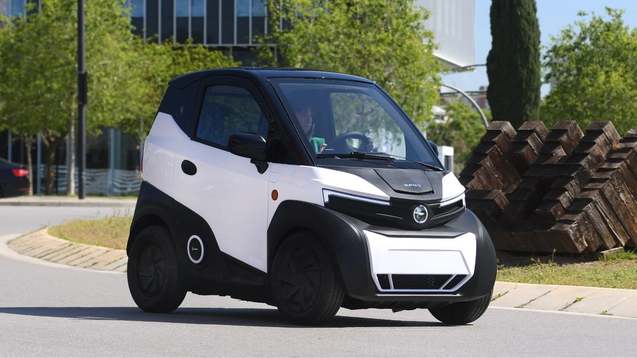 Nissan porta la micromobilità elettrica in Italia con la Nanocar Silence S04 thumbnail