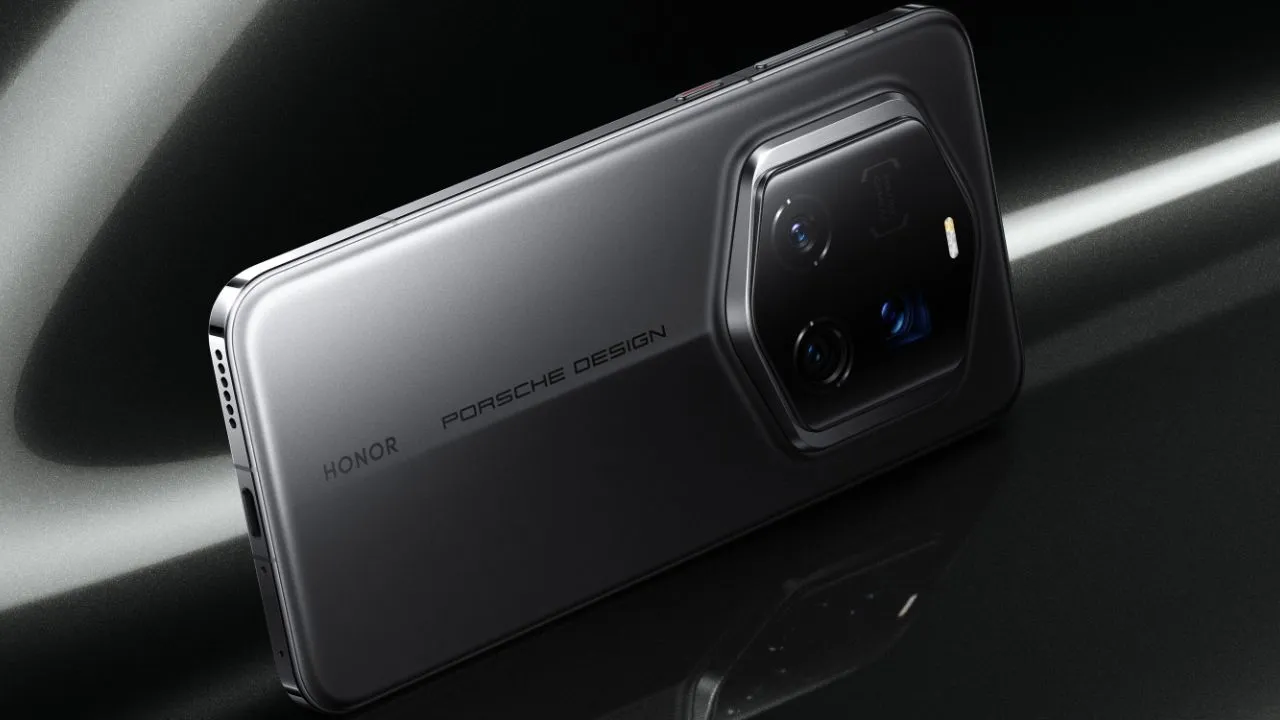 HONOR e Porsche Design lanciano il Magic7 RSR: lo smartphone ultra-premium ispirato alle auto sportive thumbnail