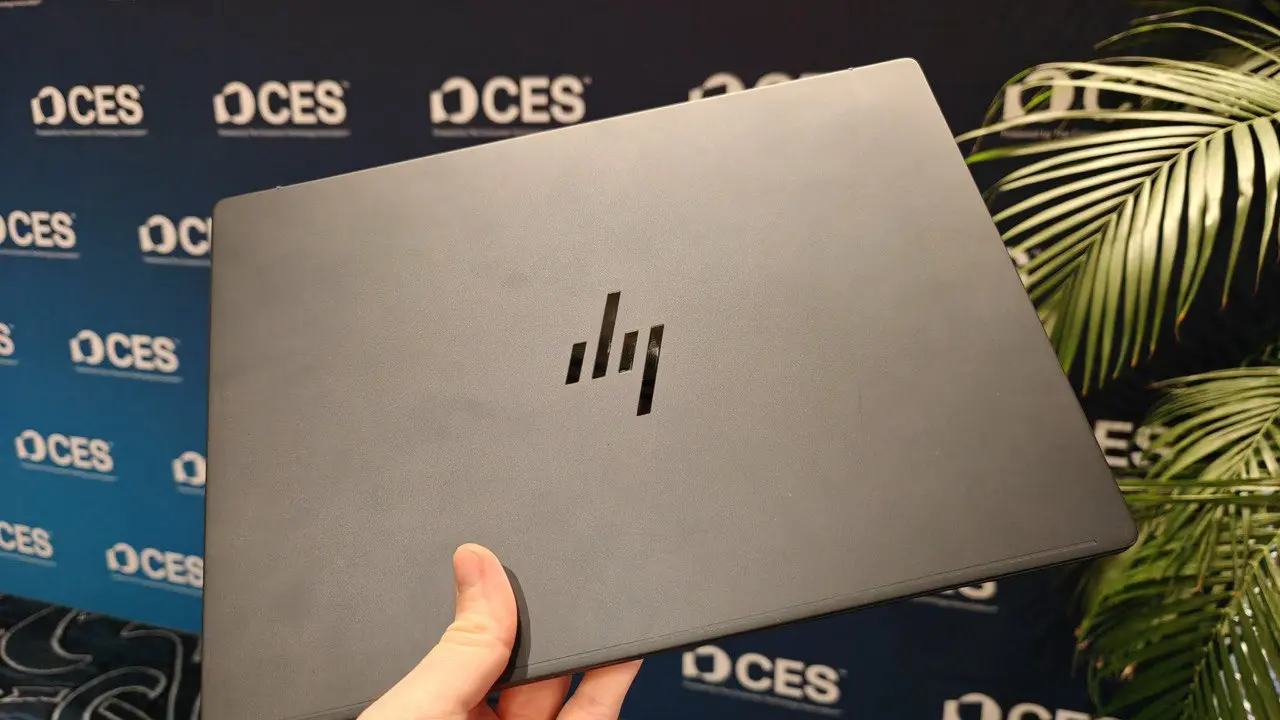 La recensione di HP EliteBook Ultra G1q, il compagno di viaggio che stavamo cercando thumbnail