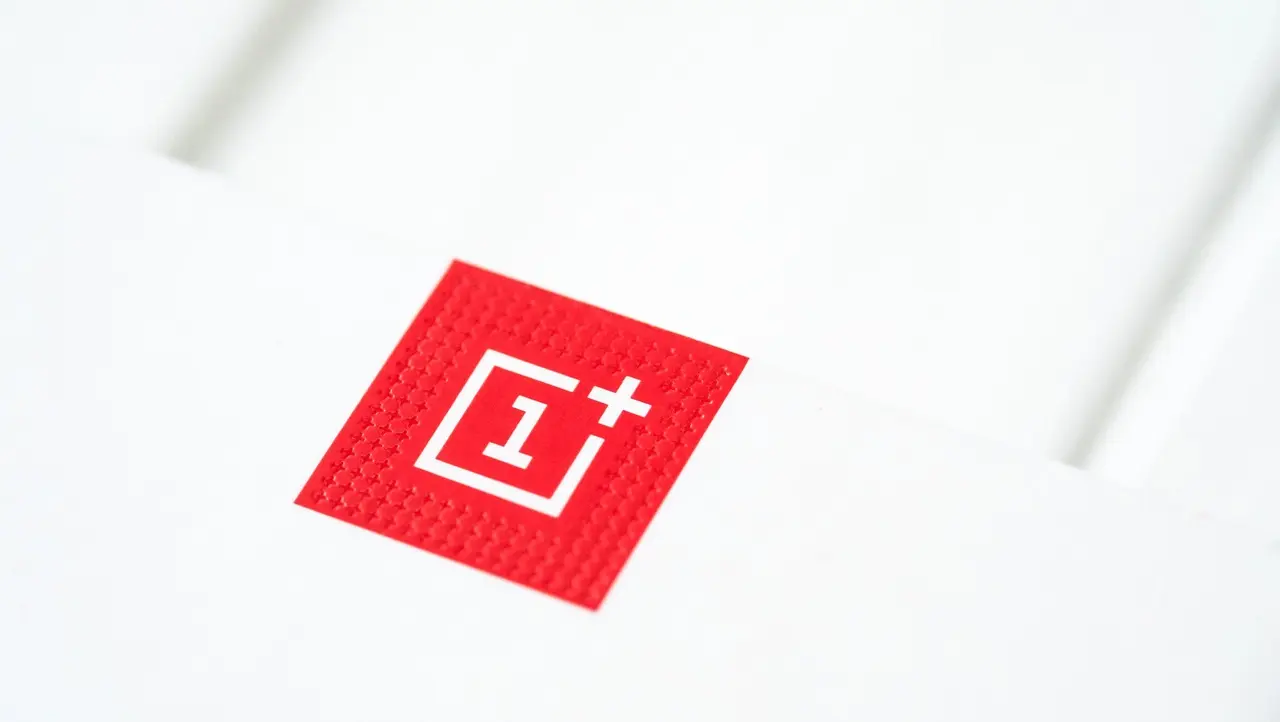 OnePlus Watch 3 sta per arrivare (con un'autonomia da record) thumbnail