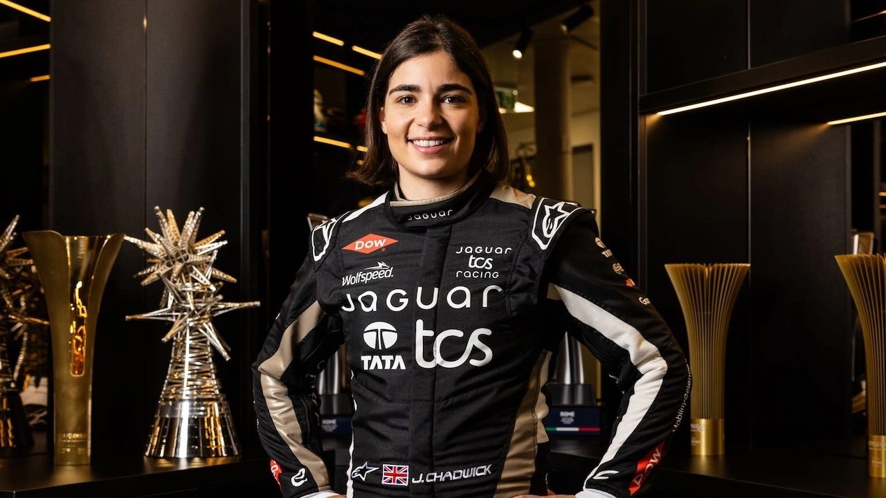 Jaguar TCS Racing: le novità con Jamie Chadwick e Brooklyn Peltz Beckham thumbnail