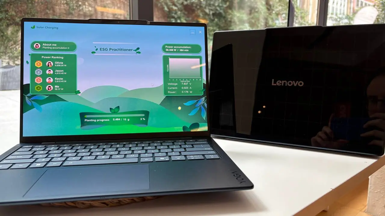 Laptop alimentati a energia solare, display che si piegano: le novità Lenovo al MWC 2025 thumbnail