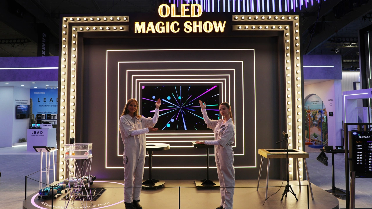 Samsung Display presenta la tecnologia OLED Magic al MWC 2025 thumbnail